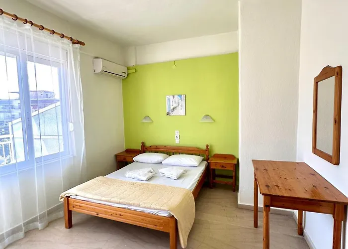 Apartments Giotis